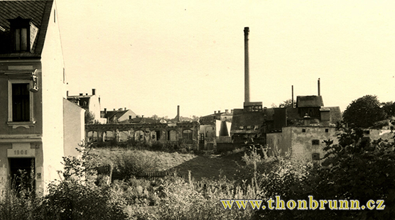 Bourání pivovaru v roce 1966