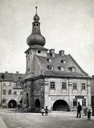 Aš - původní barokní vzhled radnice / ca. 1890