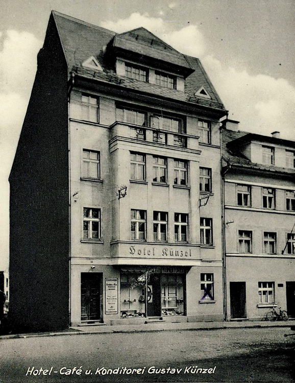 Hotel a Cafe Künzel kolem 1940