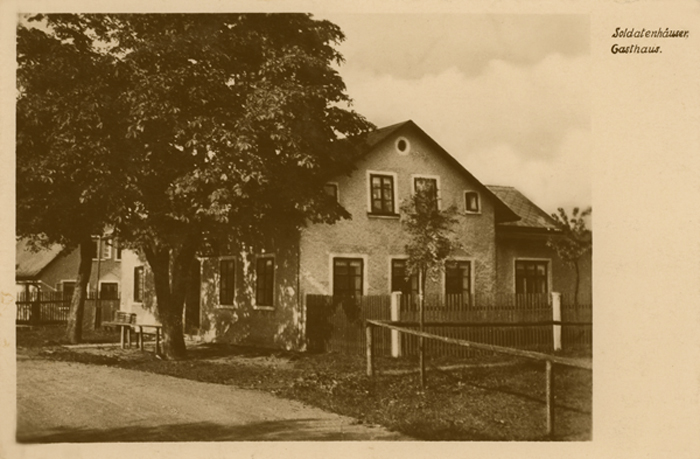 Gasthaus Lisette Dick, Soldatenhäuser