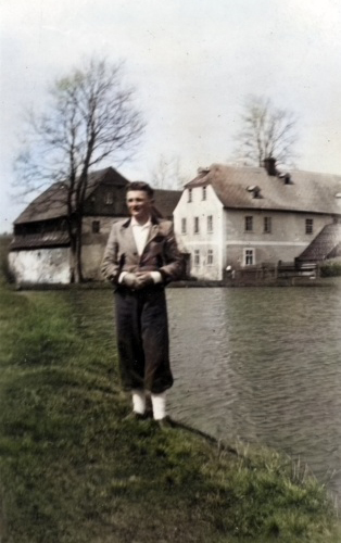 Korndörfer vor der Mühle